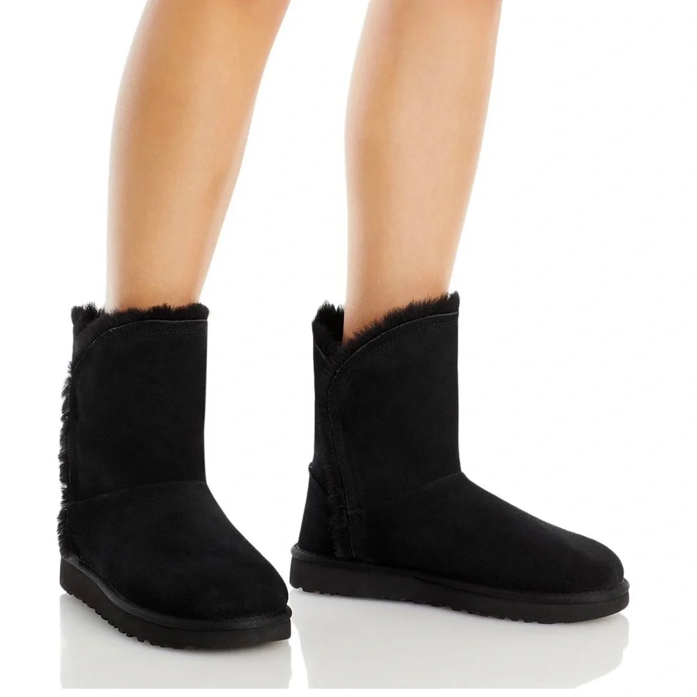 NIB UGG Women’s 1103746 Classic High-Low Short Boots